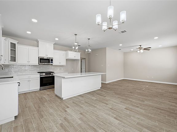 2nd image of 1311 Suncrest St