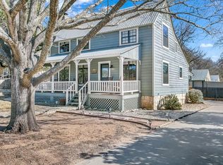 207 S Cherry St, Fredericksburg, TX 78624