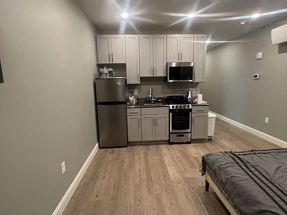 4th image of 14 Yeamans St #305
