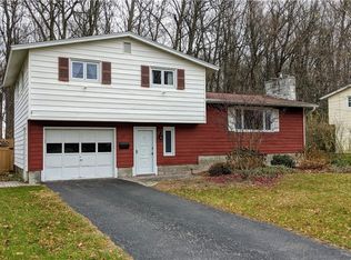 121 Sagamore Dr S, Liverpool, NY 13090