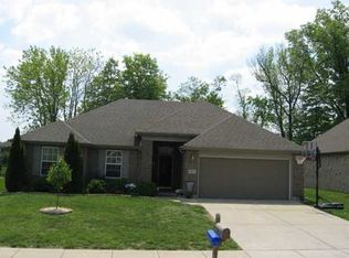 8053 Cedar Point Dr, Newburgh, IN