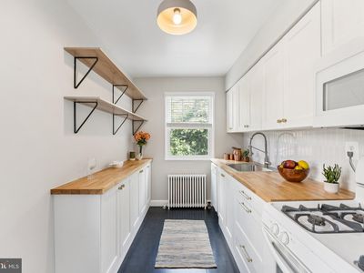 1400 12th St N #S-102, Arlington, VA, 22209