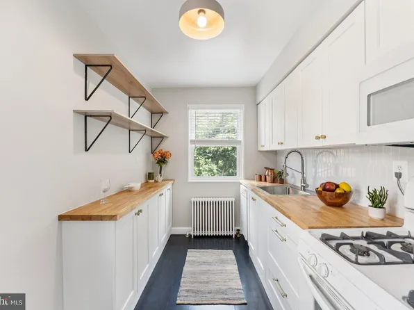 1400 12th St N #S-102, Arlington, VA 22209