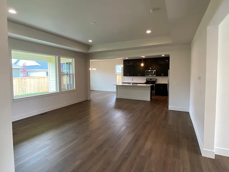 1604 Wyatt Earp Ct — Photo 4