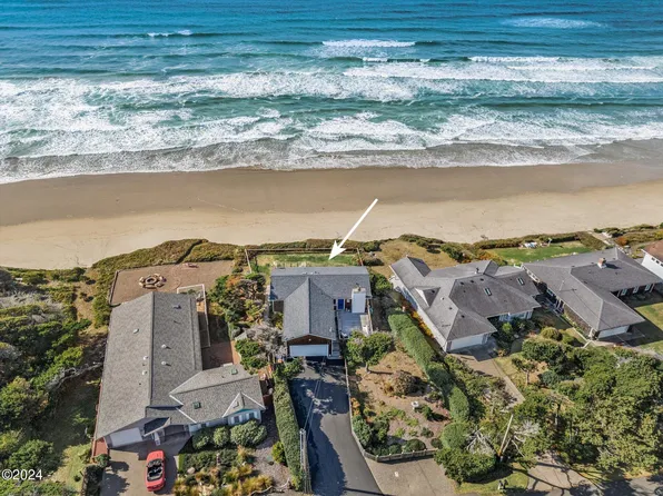 8788 SW Marine View St, South Beach, OR 97366