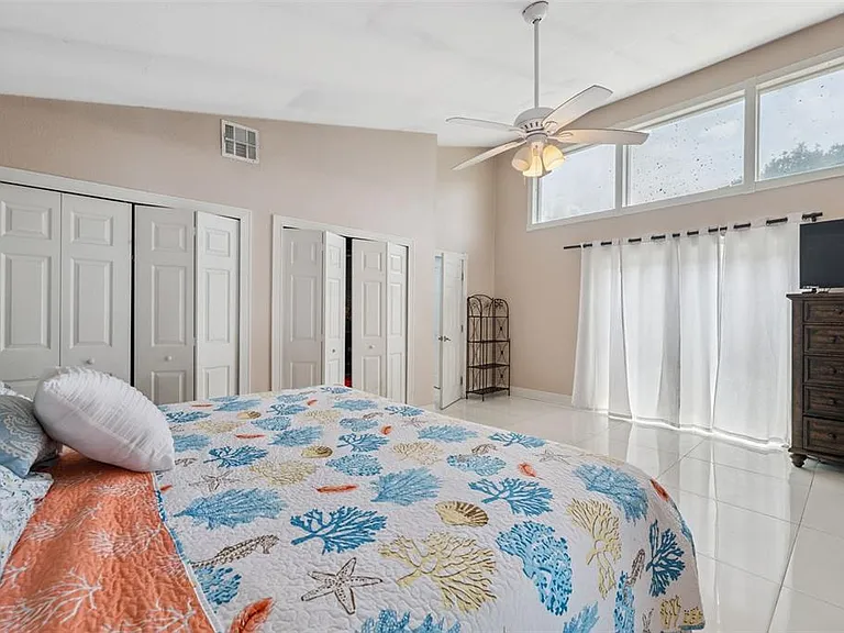 4527 Redcoat Dr — Photo 12