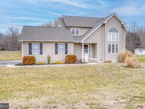 9 Canary Ct, Dover, DE 19904