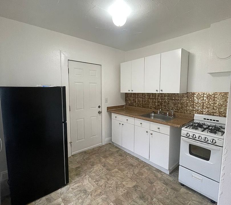 1st image of 316 6th St #15