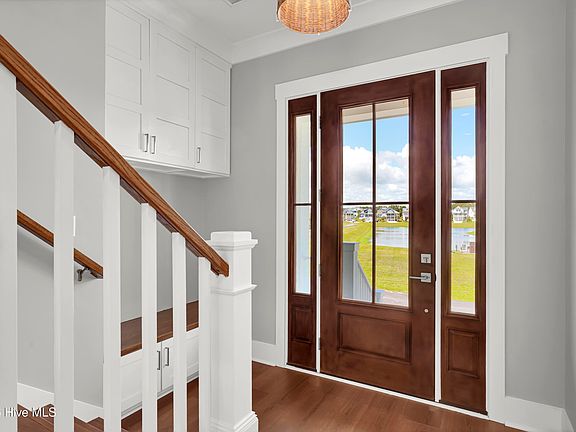3rd image of 828 Lake Willow Way