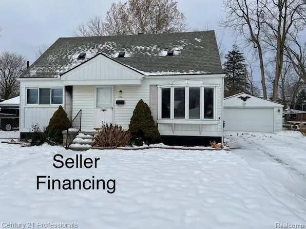 32468 Rosslyn Ave, Garden City, MI 48135