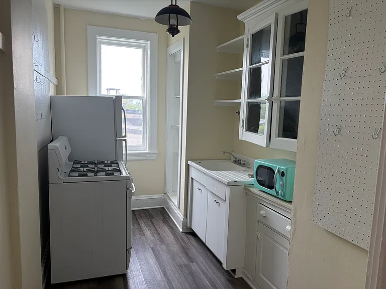 2624 Saint Paul St #3A — Photo 6