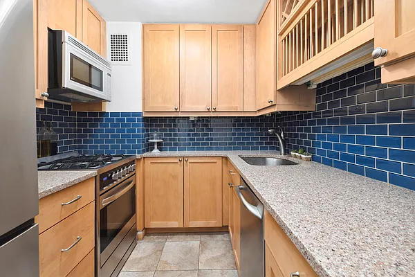 Sold by Compass | media 3