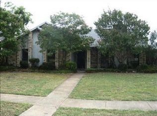 3625 Boxwood Dr, Grand Prairie, TX 75052