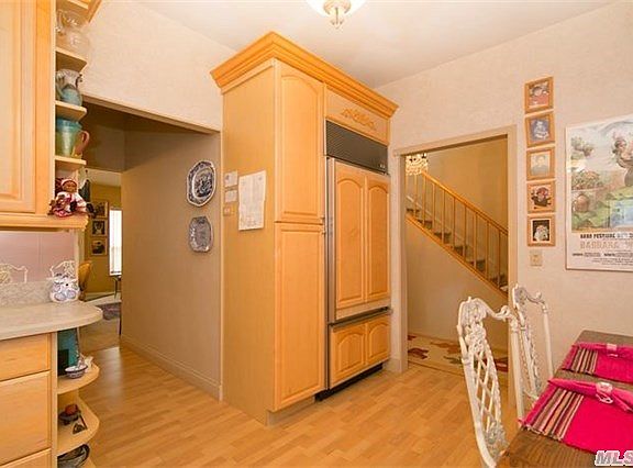 3rd image of 754 Birchwood Park Dr