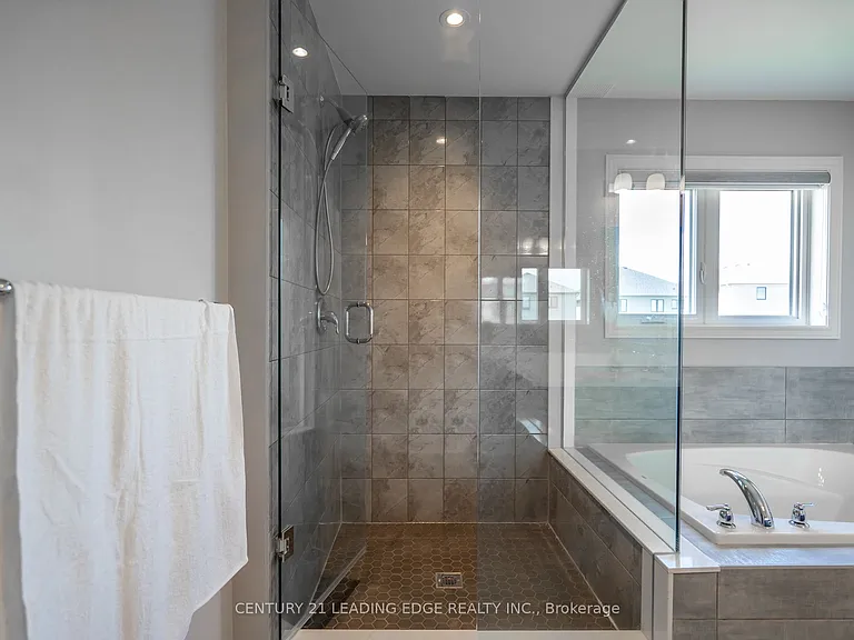 1097 Trailsview Ave — Photo 31