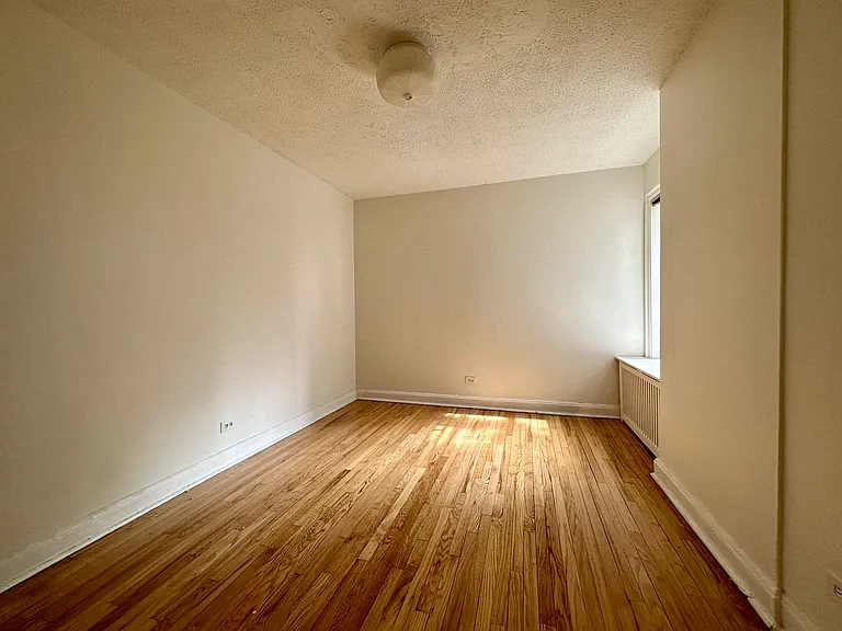 48-50 44th St #2B — Photo 11