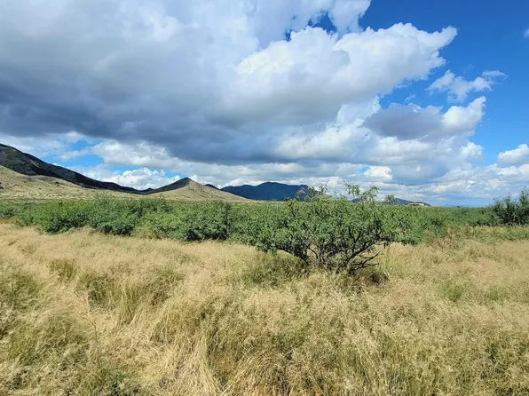 W Ironwood Rd, Cochise, AZ 85606