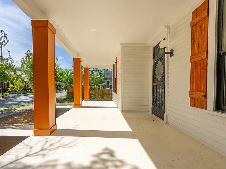 2806 Beacon Ave #B — Photo 6