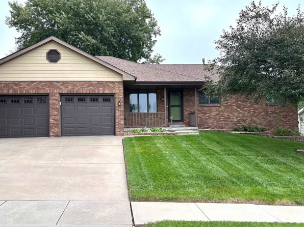 732 Cory Dr, Seward, NE 68434
