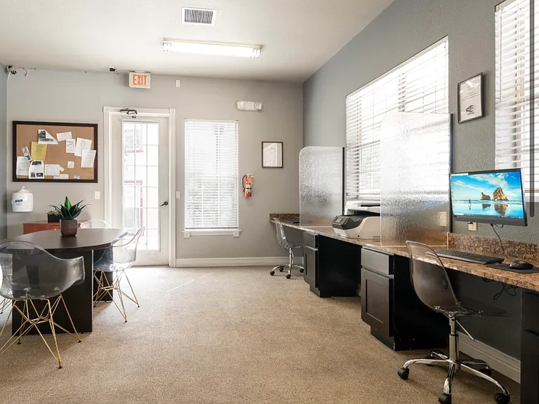 3901 Sonoma Springs Ave #1304 — Photo 5
