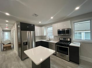 18 Mount Vernon St FLOOR 3, Dorchester, MA 02125