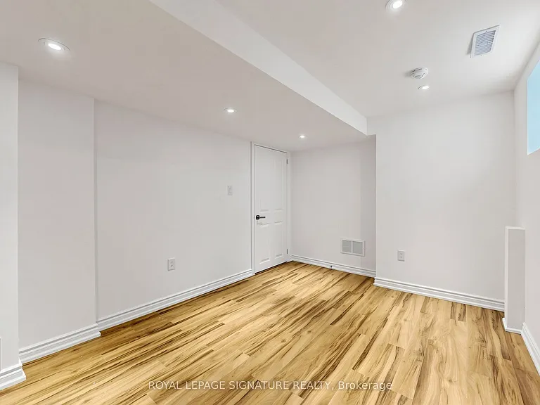 218 Paxton Cres #BASEMENT — Photo 17