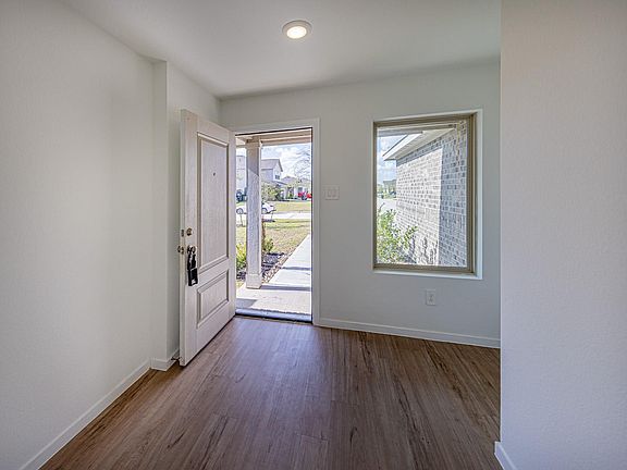 5th image of 2430 Ridge Oak Dr