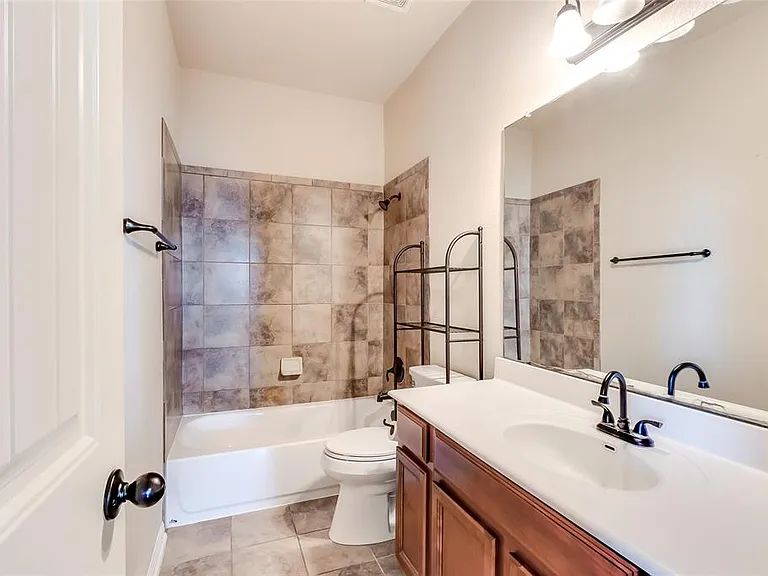 11300 Cherisse Dr — Photo 22