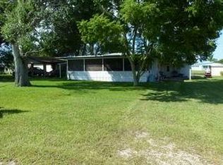 2082 Hunter Rd, Okeechobee, FL 34974