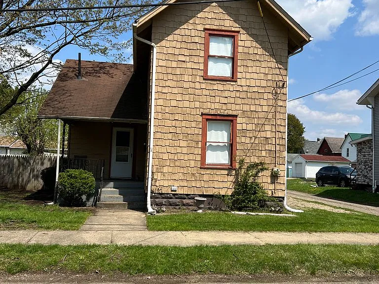 2211 18th St NE — Photo 10