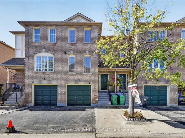 2 Sir Lou Dr #51, Brampton, ON L6Y 5A8