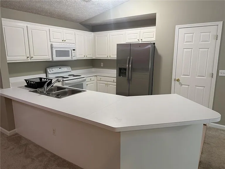 1001 Holly Dr #207 — Photo 6