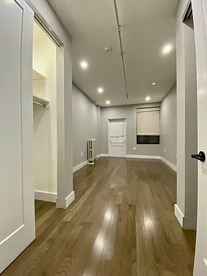 Rented by Candid Listings LLC | media 4