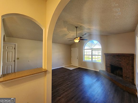 3rd image of 3662 Platina Park Ct