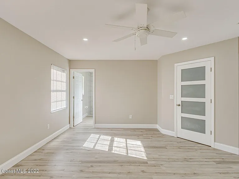 201 Jefferson Ave NW — Photo 11