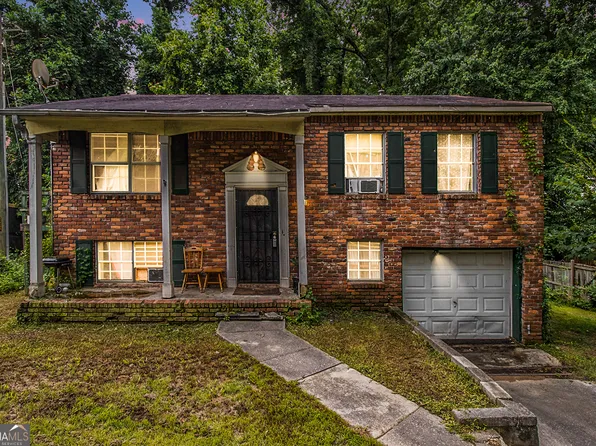 1041 Boca Raton Dr, Forest Park, GA 30297