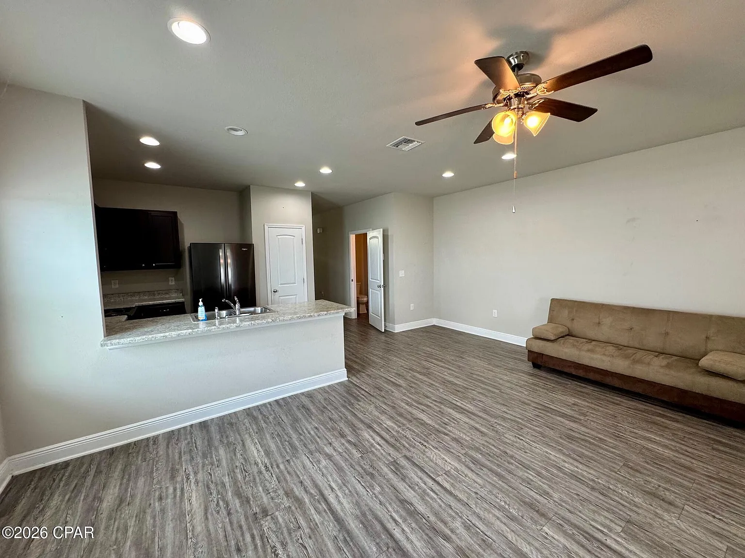3 bed, 2.5 bath, 1519 sqft, $1,845 — Photo 3