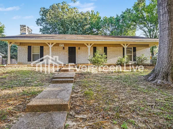 1511 Edgewood Pl, Clinton, MS 39056