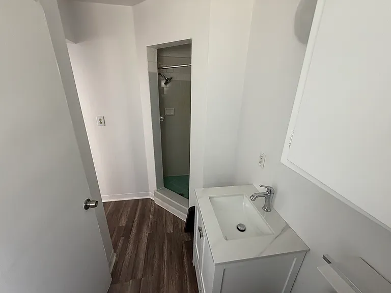 1616 E Sycamore Ave #5 — Photo 4
