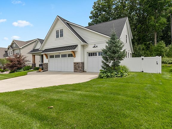3rd image of 7342 Marksbury Dr