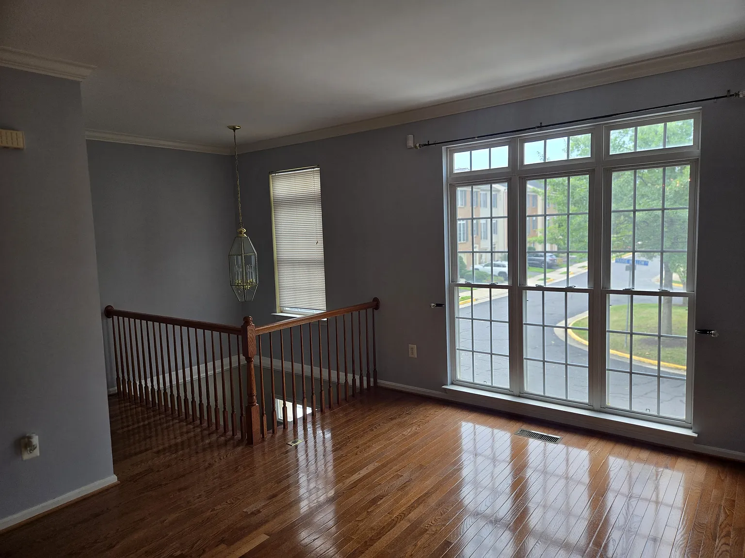 4 bed, 3.5 bath, 1820 sqft, $2,895 — Photo 4