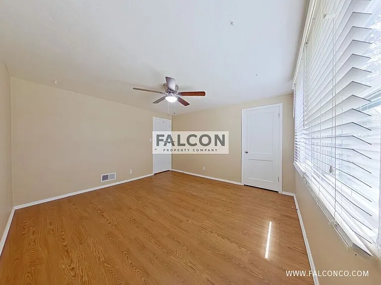 2431 Paseo Rd — Photo 10