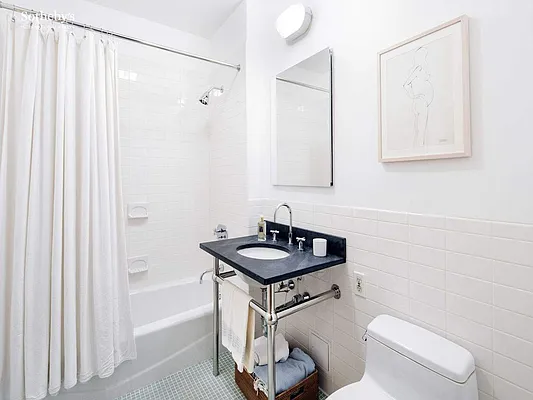 Sold by Sotheby's International Realty | media 6