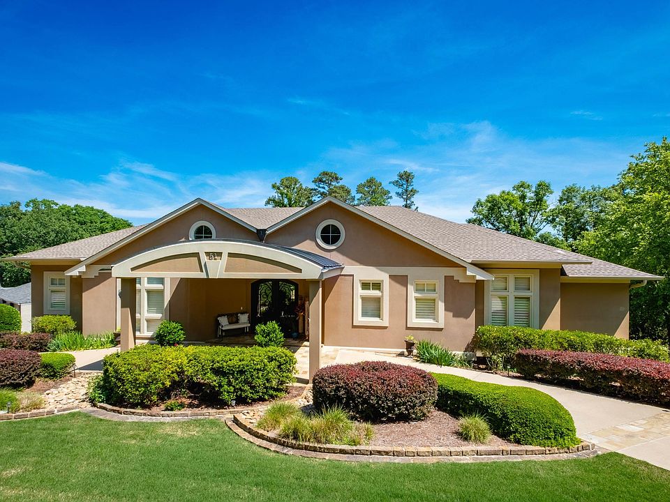 1st image of 54 Carmel Dr