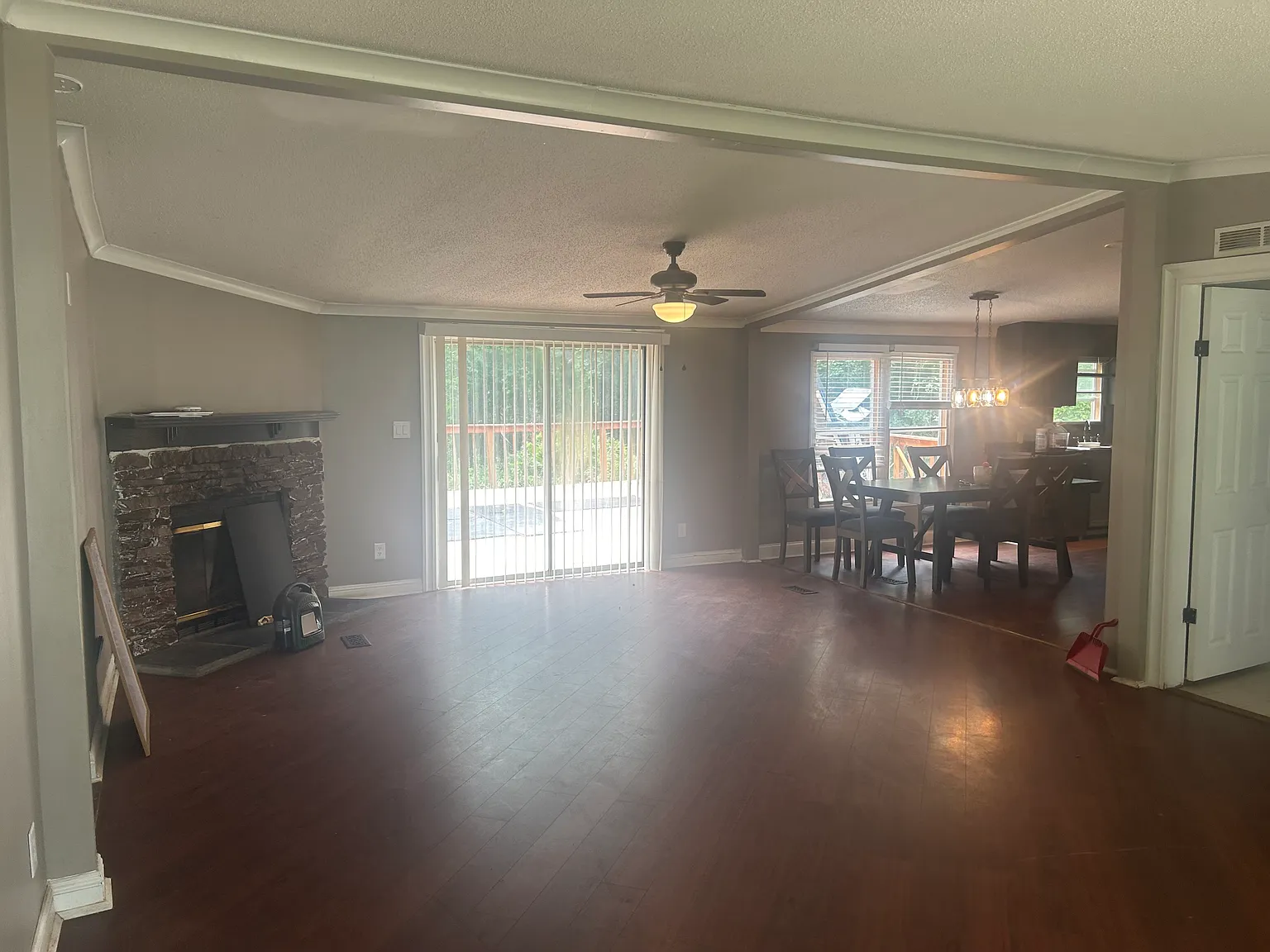 3 bed, 1700 sqft, $2,500 — Photo 4