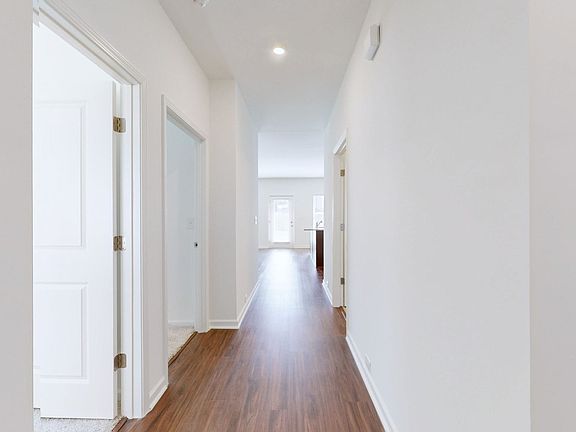 4th image of 2216 Zeva Cir