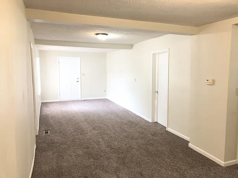 528 N Grandview St — Photo 11