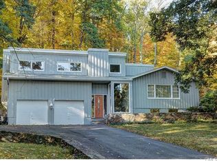 33 Dogwood Dr, Ridgefield, CT 06877
