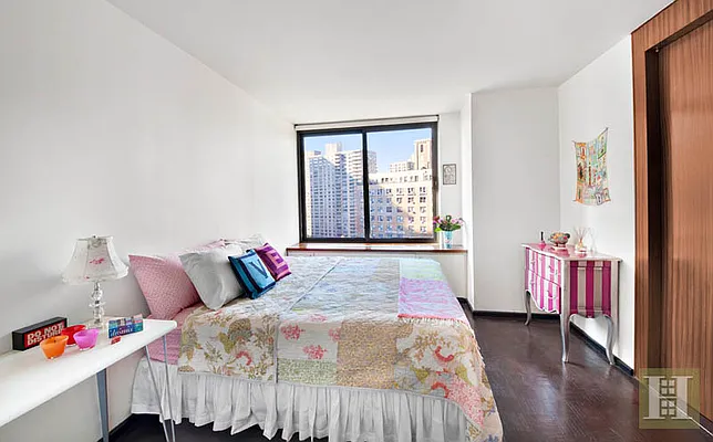 Sold by Halstead Real Estate | media 19