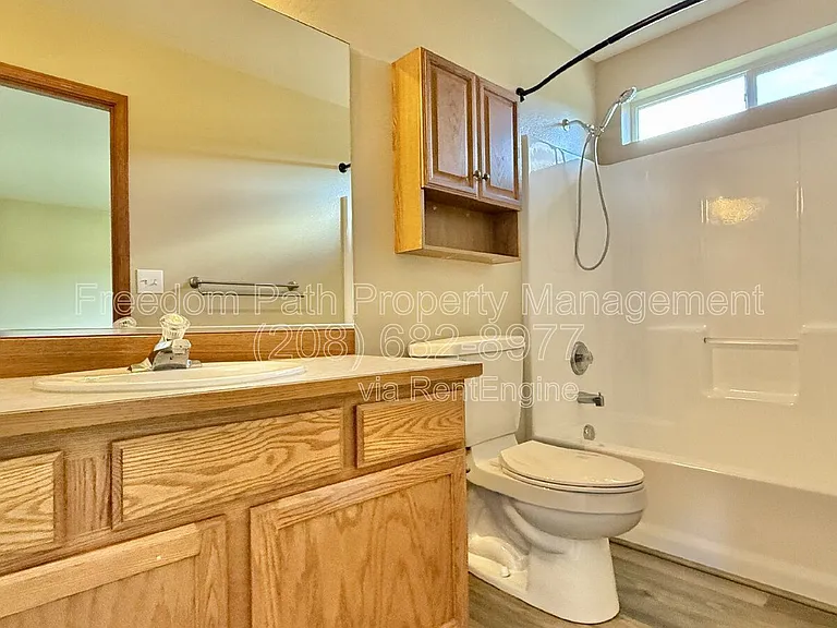 1930 W Canfield Ave — Photo 11